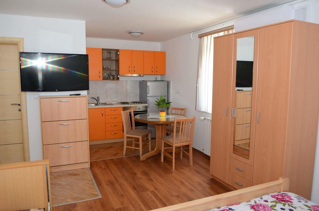 Apartments Villa Split คราพินสเก ทอปลิตเซ ภายนอก รูปภาพ
