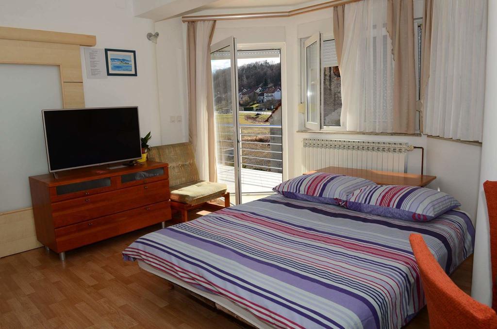 Apartments Villa Split คราพินสเก ทอปลิตเซ ภายนอก รูปภาพ